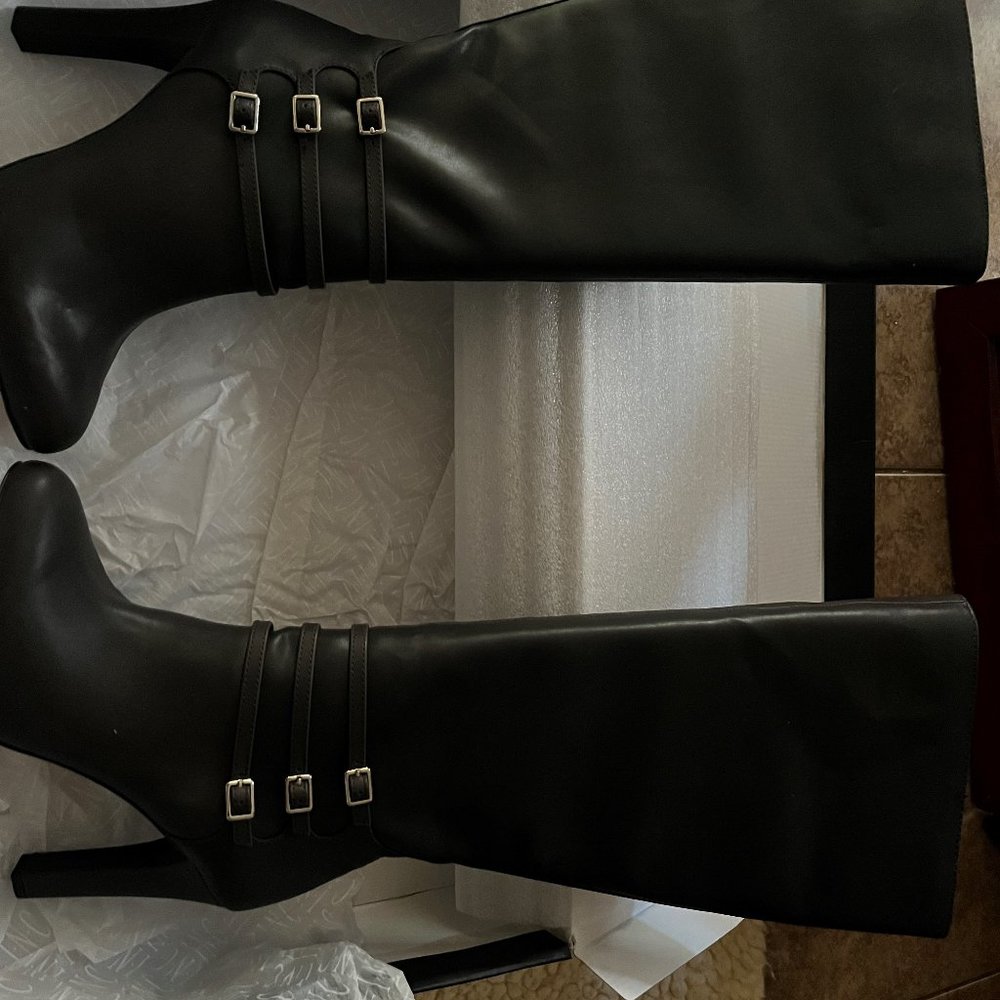 Women's leather knee high boots - NEVER WORN
